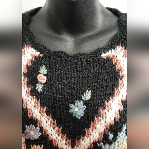 Vintage Huntington Ridge Open Hand Knit Sweater Size Large Black Floral Korea - Picture 3 of 6